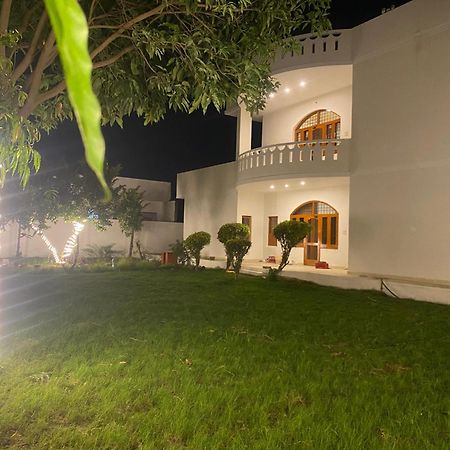 Paradise Island Amritsar Buitenkant foto