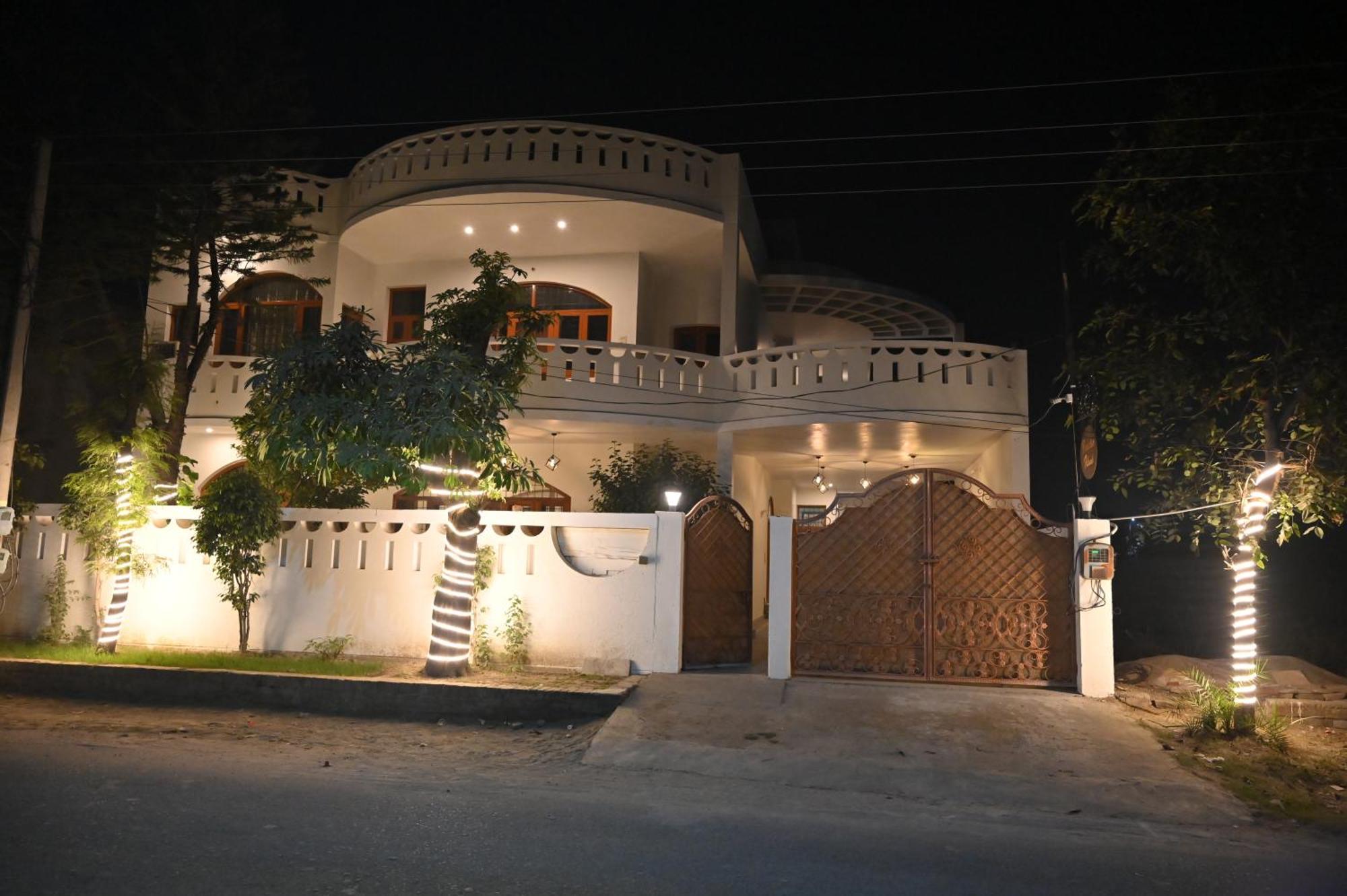 Paradise Island Amritsar Buitenkant foto