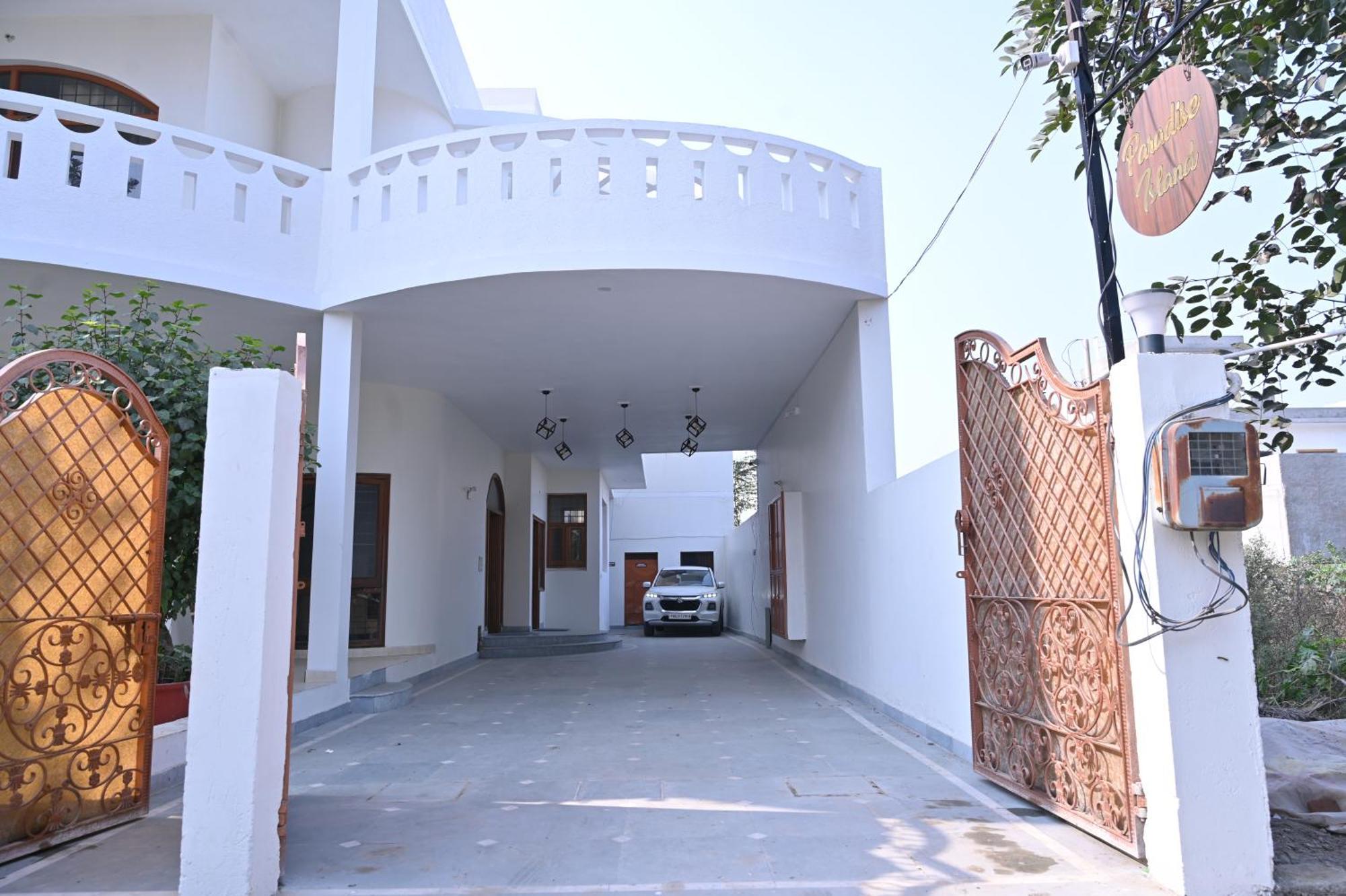 Paradise Island Amritsar Buitenkant foto