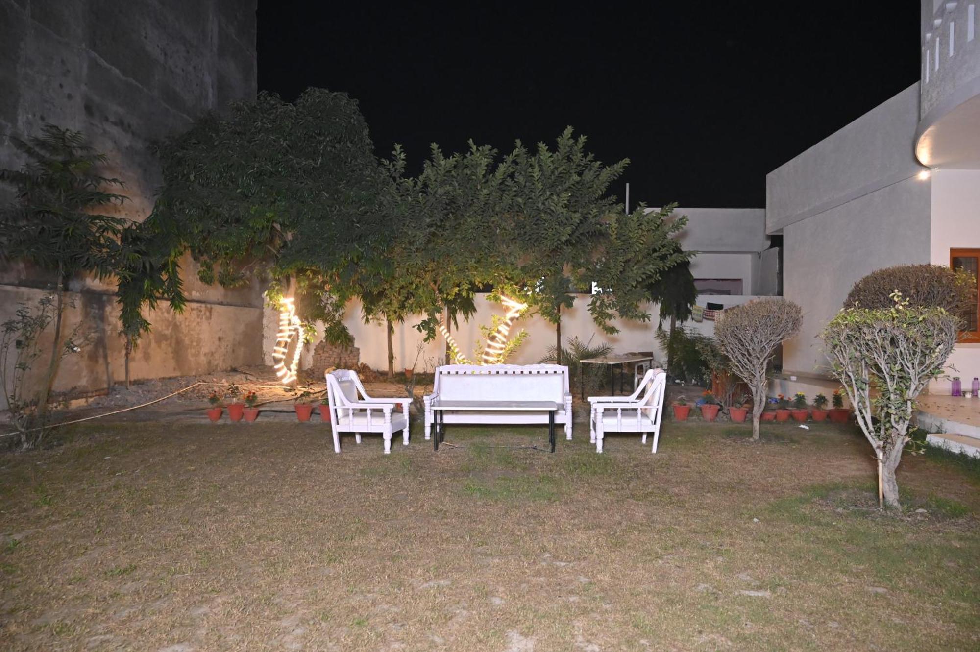 Paradise Island Amritsar Buitenkant foto